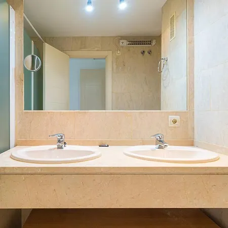 Estrella 221a Lägenhet *